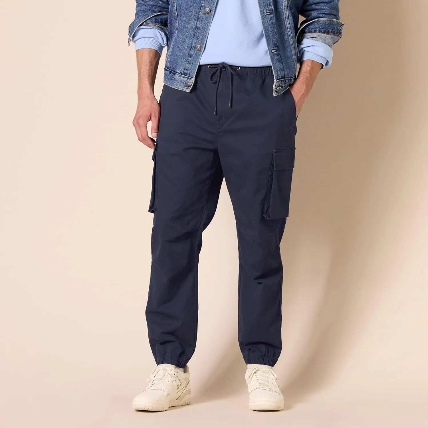 Amazon Essentials Men's Drawstring-Waist Regular-Fit Cargo Jogger